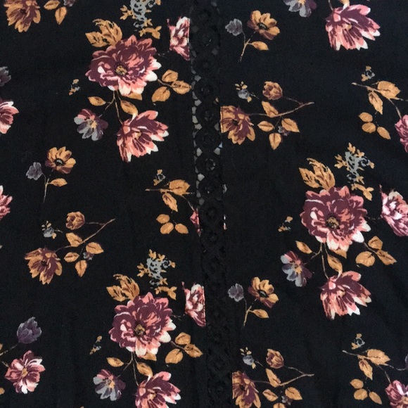 Floral Forever 21 Blouse - Picture 3 of 8
